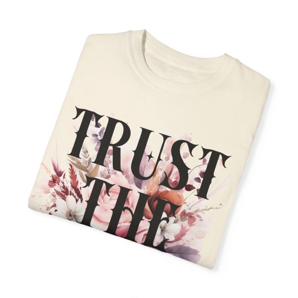 Floral "Trust The Tarot" T-Shirt - Image 9