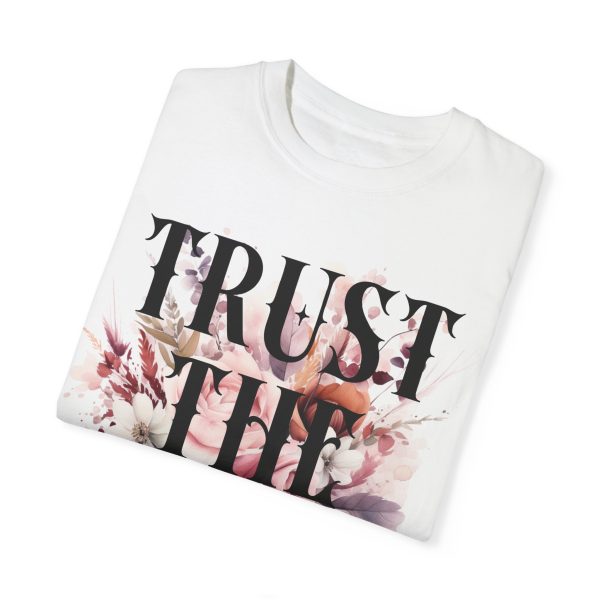 Floral "Trust The Tarot" T-Shirt - Image 6