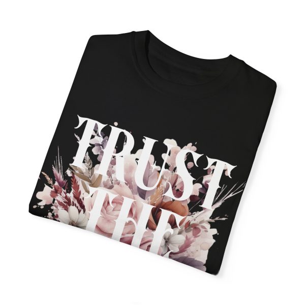 Floral "Trust The Tarot" T-Shirt - Image 3