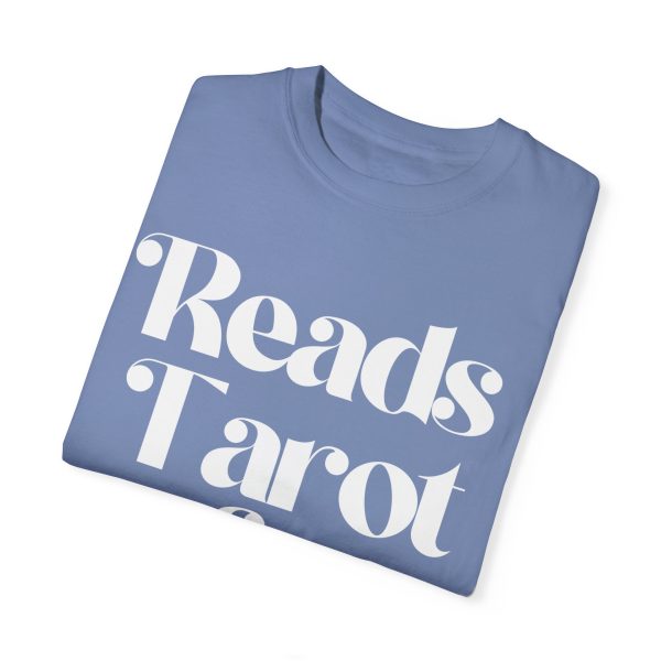 Reads Tarot & Minds Funny Tarot T-Shirt - Image 9